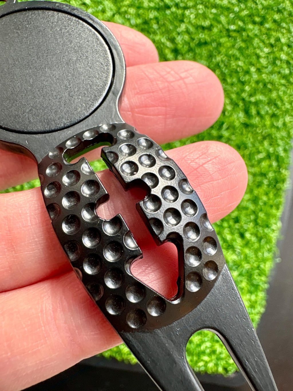 Golf ball line marker drawing, divot tool, ball marker, 3-in-1