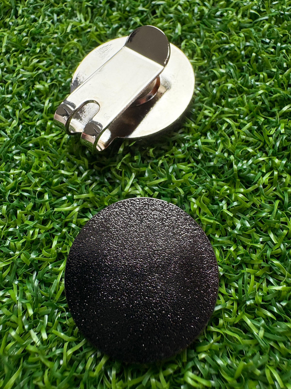 Funny golf ball marker with magnetic hat clip