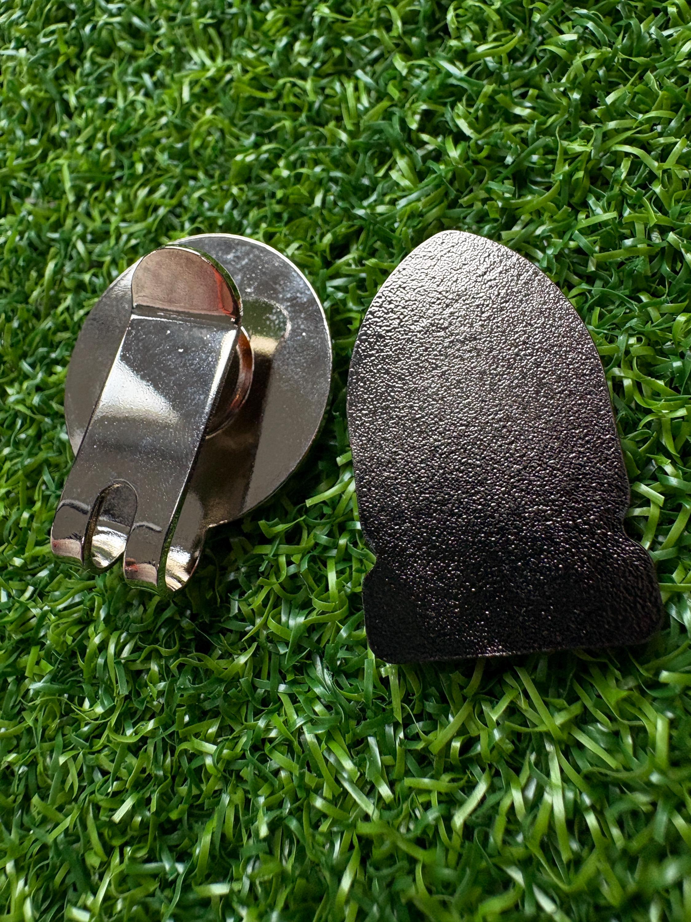 Cartoon-style golf ball marker