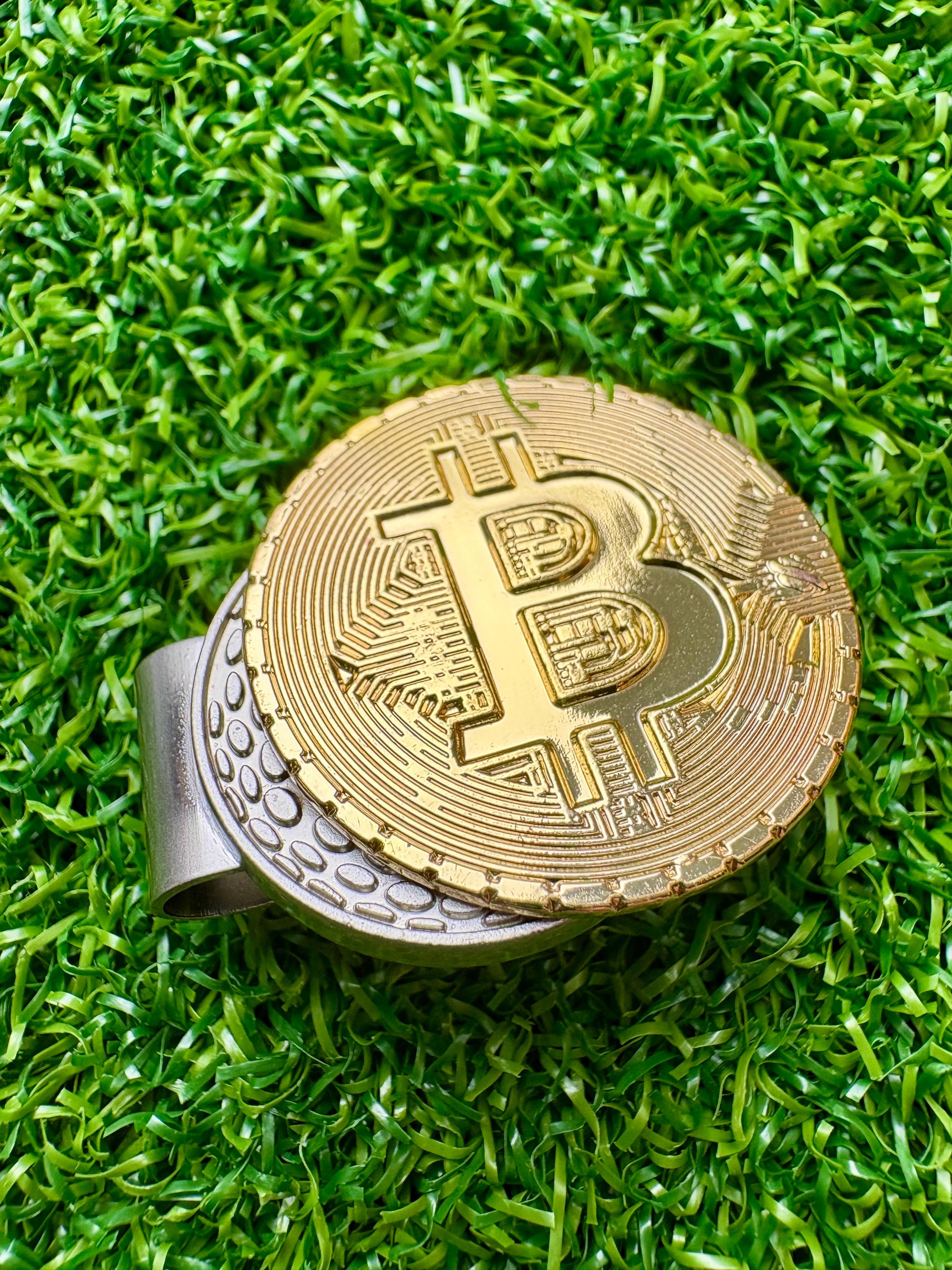 Bitcoin-style golf divot tool/pitch fork